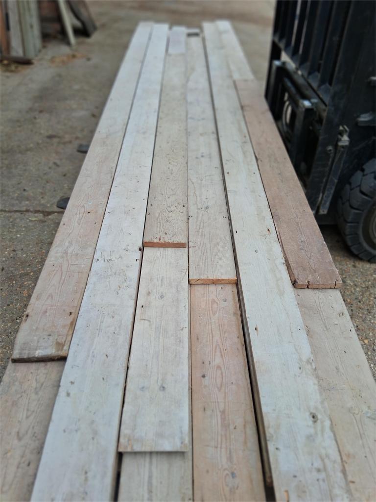 <p>Reclaimed Pine Floorboards</p><p>